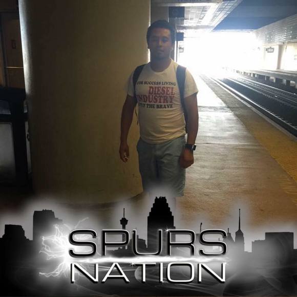 Meet your Posher, Armando - Picture 1 of 1